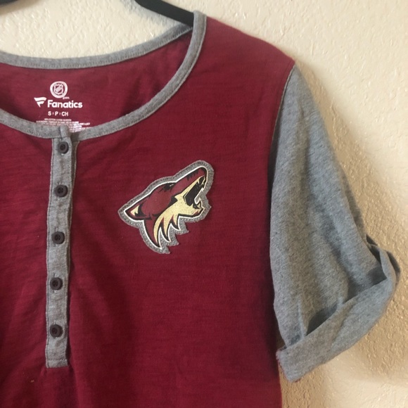 NHL Fanatics Women's AZ Coyotes Red/Heathered Gray True Classics Henley, Small - Picture 5 of 12